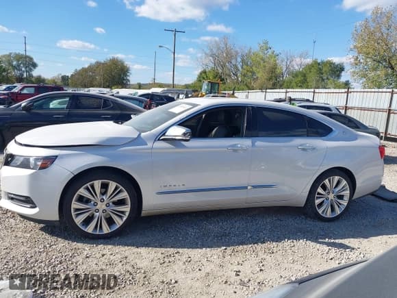 ✅ 2017 Chevrolet Impala Premier • VIN: 2G1145S31H9196201 • Lot: 43525112. Listed on IAAI with 101,230 mi. Free auction sales archive from the USA and detailed vehicle history report at DreamBid. Image 14.