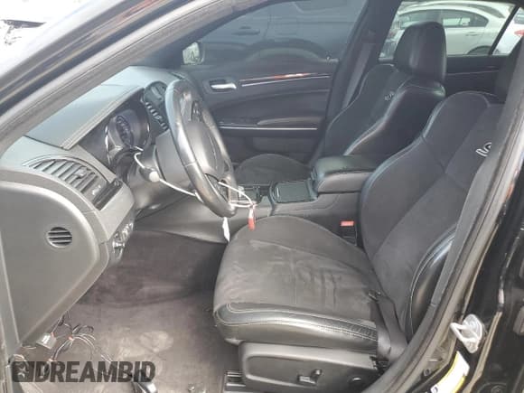 ✅ 2017 Chrysler 300 S Alloy Edition • VIN: 2C3CCABT1HH552376 • Lot: 69817584. Listed on Copart with 123,534 mi. Free auction sales archive from the USA and detailed vehicle history report at DreamBid. Image 7.