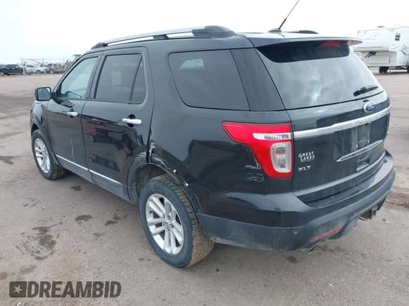 ✅ 2015 Ford Explorer XLT • VIN: 1FM5K8D8XFGA57977 • Lot: 41915110. Wystawiony na IAAI z przebiegiem 192 223 mil. Bezpłatny archiwum sprzedaży aukcyjnych z USA i szczegółowy raport historii pojazdu na DreamBid. Zdjęcie 3.