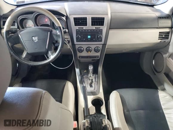 ✅ 2008 Dodge Avenger R/T • VIN: 1B3LC76M18N692244 • Lot: 72253014. Wystawiony na Copart z przebiegiem 190 646 mil. Bezpłatny archiwum sprzedaży aukcyjnych z USA i szczegółowy raport historii pojazdu na DreamBid. Zdjęcie 8.