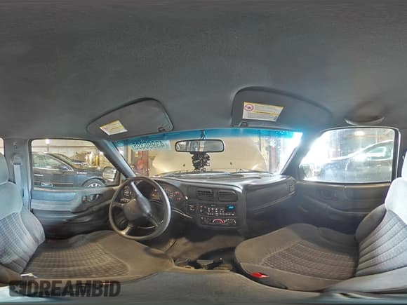 ✅ 2001 Chevrolet S-10 • VIN: 1GCCS145718259512 • Лот: 43996395. Опубликован ранее на Copart с пробегом 84 003 миль. Бесплатный доступ к архиву аукционных продаж из США и подробный отчёт об истории автомобиля на DreamBid. Изображение 13.