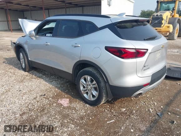 ✅ 2020 Chevrolet Blazer LT • VIN: 3GNKBBRAXLS716158 • Лот: 43146996. Опубликован ранее на IAAI с пробегом 89 837 миль. Бесплатный доступ к архиву аукционных продаж из США и подробный отчёт об истории автомобиля на DreamBid. Изображение 3.