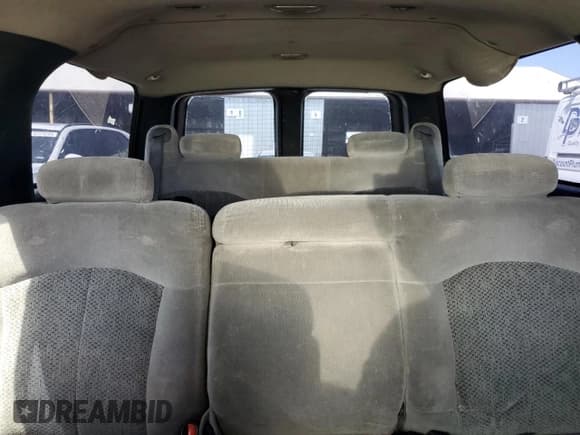 ✅ 2001 Chevrolet Suburban LS • VIN: 3GNFK16TX1G160306 • Лот: 66552405. Опубликован ранее на Copart с пробегом Не указан. Бесплатный доступ к архиву аукционных продаж из США и подробный отчёт об истории автомобиля на DreamBid. Изображение 10.