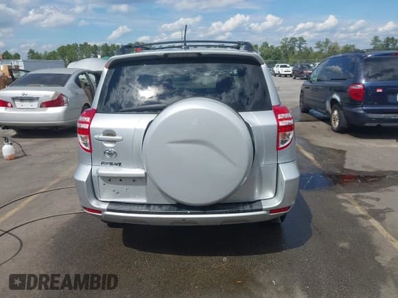 ✅ 2012 Toyota RAV4 • VIN: 2T3ZF4DV8CW156841 • Лот: 43225672. Опубликован ранее на IAAI с пробегом 192 671 миль. Бесплатный доступ к архиву аукционных продаж из США и подробный отчёт об истории автомобиля на DreamBid. Изображение 16.