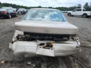 ✅ 1993 Toyota Camry DLX • VIN: 4T1SK11E6PU180747 • Lot: 64990075. Wystawiony na Copart z przebiegiem 109 692 mil. Bezpłatny archiwum sprzedaży aukcyjnych z USA i szczegółowy raport historii pojazdu na DreamBid. Zdjęcie 6.