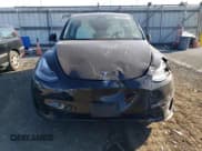 ✅ 2024 Tesla Model Y Long Range • VIN: 7SAYGDEE5RF150570 • Лот: 52686685. Опубликован ранее на Copart с пробегом 4 015 миль. Бесплатный доступ к архиву аукционных продаж из США и подробный отчёт об истории автомобиля на DreamBid. Изображение 5.