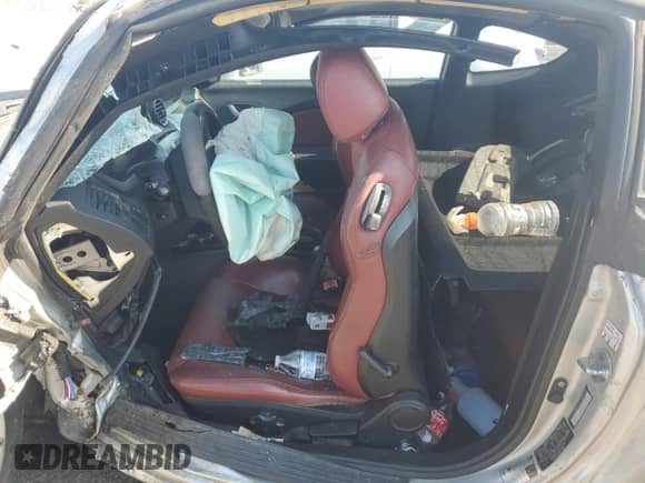 2008 Hyundai Tiburon GT z VIN KMHHN66F08U267030, wystawiony jako Copart lot #67479764 z przebiegiem Nie podano mil oraz Szkoda całkowita • Salvage title. Historia ofert i sprzedaży dostępna na DreamBid. Obrazek 7.