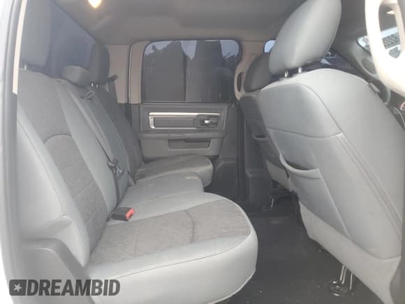 ✅ 2018 Ram 1500 Big Horn • VIN: 1C6RR7LT2JS300406 • Lot: 82220135. Listed on Copart with 141,130 mi. Free auction sales archive from the USA and detailed vehicle history report at DreamBid. Image 10.