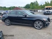 ✅ 2021 Mercedes-Benz C 300 • VIN: W1KWF8EB4MR641418 • Lot: 42657948. Wystawiony na IAAI z przebiegiem 29 644 mil. Bezpłatny archiwum sprzedaży aukcyjnych z USA i szczegółowy raport historii pojazdu na DreamBid. Zdjęcie 14.