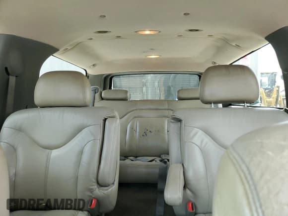 ✅ 2002 GMC Yukon XL SLE • VIN: 3GKEC16Z82G338645 • Lot: 71976544. Wystawiony na Copart z przebiegiem 233 784 mil. Bezpłatny archiwum sprzedaży aukcyjnych z USA i szczegółowy raport historii pojazdu na DreamBid. Zdjęcie 10.