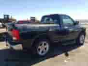 2010 Dodge 1500 ST z VIN 3D7JB1EK3AG148872, wystawiony jako Copart lot #61501214 z przebiegiem 237 197 mil mil oraz Czysty tytuł • Clean title. Historia ofert i sprzedaży dostępna na DreamBid. Obrazek 3.