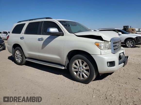 ✅ 2011 Toyota Sequoia Platinum • VIN: 5TDYY5G11BS031975 • Lot: 76718494. Wystawiony na Copart z przebiegiem 175 451 mil. Bezpłatny archiwum sprzedaży aukcyjnych z USA i szczegółowy raport historii pojazdu na DreamBid. Zdjęcie 4.