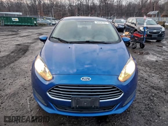 ✅ 2019 Ford Fiesta SE • VIN: 3FADP4EJ2KM131829 • Lot: 94934785. Listed on Copart with 85,098 mi. Free auction sales archive from the USA and detailed vehicle history report at DreamBid. Image 5.