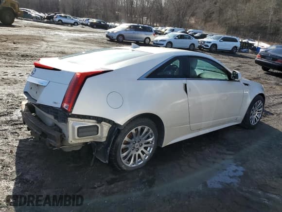 ✅ 2011 Cadillac CTS Performance • VIN: 1G6DL1ED0B0108196 • Лот: 44077265. Опубликован ранее на Copart с пробегом 172 877 миль. Бесплатный доступ к архиву аукционных продаж из США и подробный отчёт об истории автомобиля на DreamBid. Изображение 3.