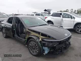 2024 Hyundai Sonata Limited with VIN KMHL54JJ2RA092146, listed as a IAAI auction lot 42793228 with 9,989 mi miles and . Bid and sale history available at DreamBid. Image 1.