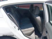 ✅ 2012 Honda Insight EX • VIN: JHMZE2H70CS001081 • Lot: 42675170. Wystawiony na IAAI z przebiegiem 231 777 mil. Bezpłatny archiwum sprzedaży aukcyjnych z USA i szczegółowy raport historii pojazdu na DreamBid. Zdjęcie 8.