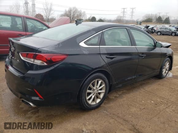 ✅ 2018 Hyundai Sonata SE • VIN: 5NPE24AF6JH617496 • Лот: 69256532. Опубликован ранее на Copart с пробегом 56 111 миль. Бесплатный доступ к архиву аукционных продаж из США и подробный отчёт об истории автомобиля на DreamBid. Изображение 3.