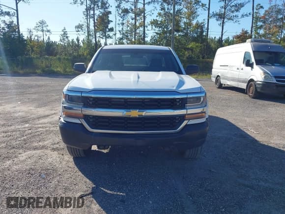 ✅ 2017 Chevrolet Silverado 1500 Work Truck • VIN: 1GCVKNEH3HZ148341 • Lot: 43628887. Wystawiony na IAAI z przebiegiem 180 105 mil. Bezpłatny archiwum sprzedaży aukcyjnych z USA i szczegółowy raport historii pojazdu na DreamBid. Zdjęcie 12.