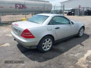 ✅ 1998 Mercedes-Benz SLK 230/320 • VIN: WDBKK47F0WF040359 • Lot: 42634930. Listed on IAAI with 50,930 mi. Free auction sales archive from the USA and detailed vehicle history report at DreamBid. Image 4.