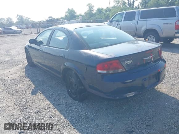 ✅ 2006 Chrysler Sebring • VIN: 1C3EL46X16N102531 • Lot: 43003337. Wystawiony na IAAI z przebiegiem 154 678 mil. Bezpłatny archiwum sprzedaży aukcyjnych z USA i szczegółowy raport historii pojazdu na DreamBid. Zdjęcie 3.