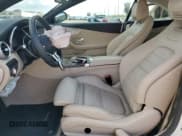 ✅ 2019 Mercedes-Benz C 300 • VIN: WDDWK8DB4KF792402 • Lot: 48070115. Wystawiony na Copart z przebiegiem 45 648 mil. Bezpłatny archiwum sprzedaży aukcyjnych z USA i szczegółowy raport historii pojazdu na DreamBid. Zdjęcie 7.