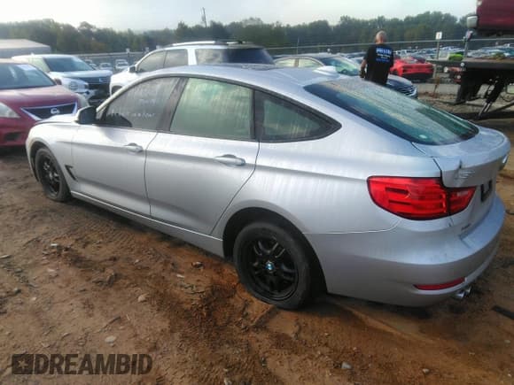 ✅ 2015 BMW 3 Series 328i Gran Turismo xDrive • VIN: WBA3X5C51FD561383 • Лот: 43372647. Опубликован ранее на IAAI с пробегом 139 072 миль. Бесплатный доступ к архиву аукционных продаж из США и подробный отчёт об истории автомобиля на DreamBid. Изображение 3.