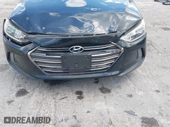 ✅ 2017 Hyundai Elantra SE • VIN: 5NPD84LF5HH022768 • Lot: 42264100. Listed on IAAI with 82,130 mi. Free auction sales archive from the USA and detailed vehicle history report at DreamBid. Image 6.