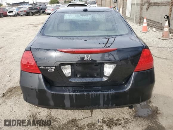 ✅ 2006 Honda Accord EX-L • VIN: JHMCM56846C008359 • Lot: 92467245. Wystawiony na Copart z przebiegiem 249 758 mil. Bezpłatny archiwum sprzedaży aukcyjnych z USA i szczegółowy raport historii pojazdu na DreamBid. Zdjęcie 6.