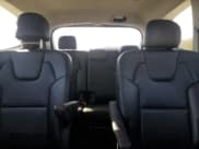 ✅ 2023 Kia Telluride S • VIN: 5XYP6DGC5PG354220 • Lot: 49567635. Wystawiony na Copart z przebiegiem 25 571 mil. Bezpłatny archiwum sprzedaży aukcyjnych z USA i szczegółowy raport historii pojazdu na DreamBid. Zdjęcie 10.