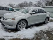 ✅ 2010 Ford Taurus Limited • VIN: 1FAHP2FW4AG122252 • Лот: 94978985. Опубликован ранее на Copart с пробегом 195 092 миль. Бесплатный доступ к архиву аукционных продаж из США и подробный отчёт об истории автомобиля на DreamBid. Изображение 1.