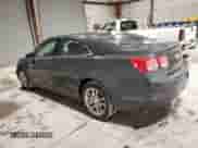 2015 Chevrolet Malibu LT z VIN 1G11C5SL8FF194677, wystawiony jako Copart lot #38092374 z przebiegiem 147 331 mil mil oraz . Historia ofert i sprzedaży dostępna na DreamBid. Obrazek 2.