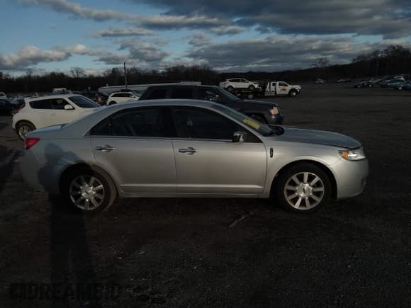 ✅ 2011 Lincoln MKZ • VIN: 3LNHL2GC9BR764708 • Лот: 43642198. Опубликован ранее на IAAI с пробегом 95 492 миль. Бесплатный доступ к архиву аукционных продаж из США и подробный отчёт об истории автомобиля на DreamBid. Изображение 13.