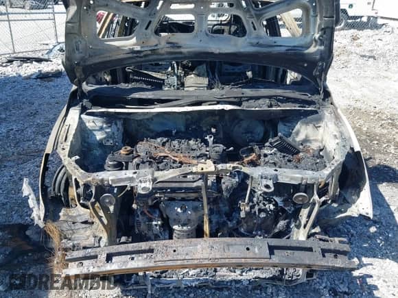 2007 Hyundai Entourage GLS z VIN KNDMC233076019746, wystawiony jako IAAI lot #41783040 z przebiegiem Nie podano mil oraz . Historia ofert i sprzedaży dostępna na DreamBid. Obrazek 10.