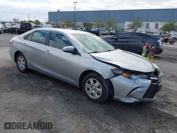 2016 Toyota Camry SE with VIN 4T1BF1FK5GU136659, listed as a IAAI auction lot 43375078 with 140,309 mi miles and . Bid and sale history available at DreamBid. Image 1.
