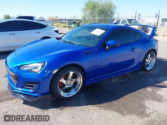 ✅ 2017 Subaru BRZ Limited • VIN: JF1ZCAC17H8600655 • Lot: 43292476. Listed on IAAI with 91,400 mi. Free auction sales archive from the USA and detailed vehicle history report at DreamBid. Image 2.