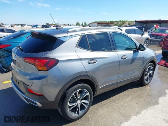 ✅ 2020 Buick Encore GX Essence • VIN: KL4MMFS23LB089458 • Lot: 42205219. Listed on IAAI with 26,861 mi. Free auction sales archive from the USA and detailed vehicle history report at DreamBid. Image 4.