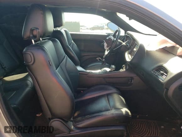 ✅ 2018 Dodge Challenger SXT Plus • VIN: 2C3CDZAG6JH258302 • Lot: 60356062. Wystawiony na Copart z przebiegiem 72 091 mil. Bezpłatny archiwum sprzedaży aukcyjnych z USA i szczegółowy raport historii pojazdu na DreamBid. Zdjęcie 5.