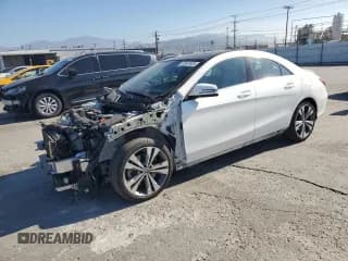 ✅ 2019 Mercedes-Benz CLA 250 • VIN: WDDSJ4EB9KN752444 • Лот: 91581925. Опубликован ранее на Copart с пробегом 73 888 миль. Бесплатный доступ к архиву аукционных продаж из США и подробный отчёт об истории автомобиля на DreamBid. Изображение 1.