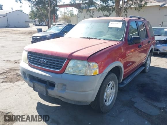 ✅ 2002 Ford Explorer XLS • VIN: 1FMZU72E42UB25443 • Lot: 43497537. Listed on IAAI with 163,089 mi. Free auction sales archive from the USA and detailed vehicle history report at DreamBid. Image 2.