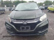 ✅ 2017 Honda HR-V LX • VIN: 3CZRU6H38HG700654 • Lot: 43310241. Wystawiony na IAAI z przebiegiem 105 179 mil. Bezpłatny archiwum sprzedaży aukcyjnych z USA i szczegółowy raport historii pojazdu na DreamBid. Zdjęcie 12.