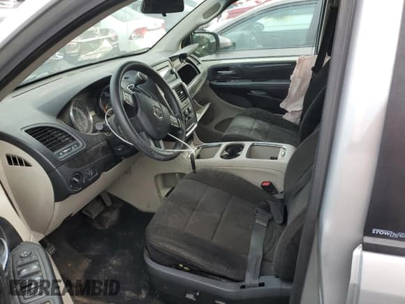 ✅ 2012 Dodge Grand Caravan SXT • VIN: 2C4RDGCGXCR263684 • Lot: 81037265. Wystawiony na Copart z przebiegiem 261 989 mil. Bezpłatny archiwum sprzedaży aukcyjnych z USA i szczegółowy raport historii pojazdu na DreamBid. Zdjęcie 7.