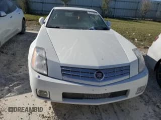 ✅ 2008 Cadillac XLR • VIN: 1G6YV36A285601305 • Lot: 76724454. Wystawiony na Copart z przebiegiem Nie podano. Bezpłatny archiwum sprzedaży aukcyjnych z USA i szczegółowy raport historii pojazdu na DreamBid. Zdjęcie 5.