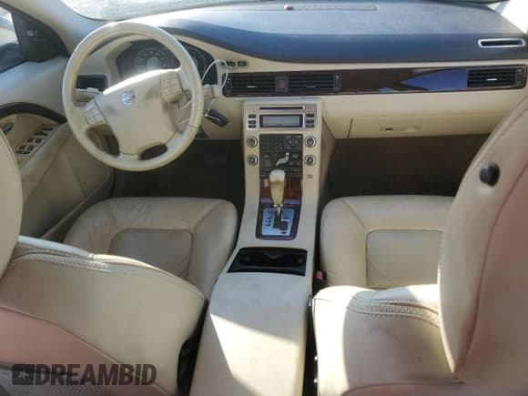 ✅ 2008 Volvo XC70 • VIN: YV4BZ982881020458 • Lot: 87115005. Listed on Copart with 130,158 mi. Free auction sales archive from the USA and detailed vehicle history report at DreamBid. Image 8.