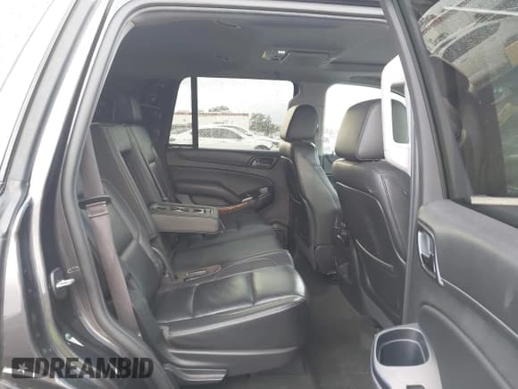 ✅ 2016 Chevrolet Tahoe LTZ • VIN: 1GNSKCKC7GR113646 • Lot: 43635084. Wystawiony na IAAI z przebiegiem 127 263 mil. Bezpłatny archiwum sprzedaży aukcyjnych z USA i szczegółowy raport historii pojazdu na DreamBid. Zdjęcie 8.