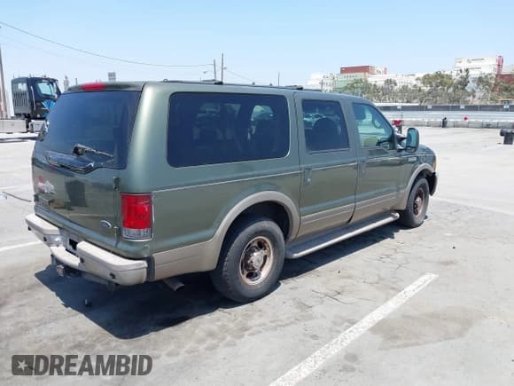 ✅ 2001 Ford Excursion Limited • VIN: 1FMNU42S91EA39377 • Lot: 42359734. Listed on IAAI with 156,168 mi. Free auction sales archive from the USA and detailed vehicle history report at DreamBid. Image 4.