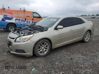 2015 Chevrolet Malibu LT z VIN 1G11C5SL8FF327986, wystawiony jako Copart lot #80635535 z przebiegiem 162 892 mil mil oraz Szkoda całkowita • Salvage title. Historia ofert i sprzedaży dostępna na DreamBid. Obrazek 1.