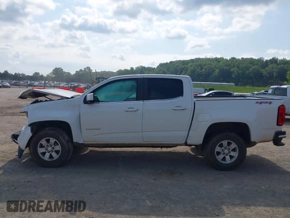 ✅ 2020 Chevrolet Colorado 4WD Work Truck • VIN: 1GCGTBEN0L1221649 • Лот: 42264115. Опубликован ранее на IAAI с пробегом 43 812 миль. Бесплатный доступ к архиву аукционных продаж из США и подробный отчёт об истории автомобиля на DreamBid. Изображение 14.