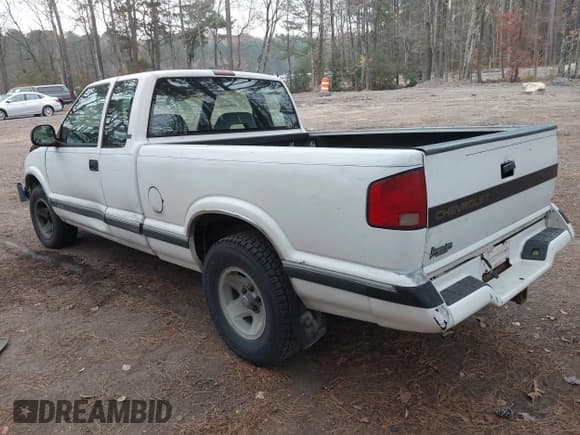 ✅ 1995 Chevrolet S-10 LS • VIN: 1GCCS19W6S8222261 • Лот: 43719949. Опубликован ранее на IAAI с пробегом 206 966 миль. Бесплатный доступ к архиву аукционных продаж из США и подробный отчёт об истории автомобиля на DreamBid. Изображение 3.