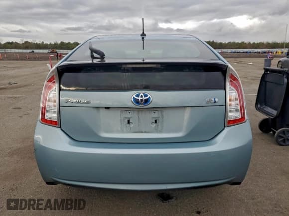 ✅ 2014 Toyota Prius Two • VIN: JTDKN3DU1E1837608 • Lot: 95274275. Wystawiony na Copart z przebiegiem 86 369 mil. Bezpłatny archiwum sprzedaży aukcyjnych z USA i szczegółowy raport historii pojazdu na DreamBid. Zdjęcie 6.