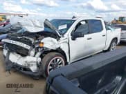 ✅ 2019 Chevrolet Silverado 1500 Custom • VIN: 3GCPWBEH0KG224990 • Lot: 43386005. Wystawiony na IAAI z przebiegiem Nie podano. Bezpłatny archiwum sprzedaży aukcyjnych z USA i szczegółowy raport historii pojazdu na DreamBid. Zdjęcie 2.